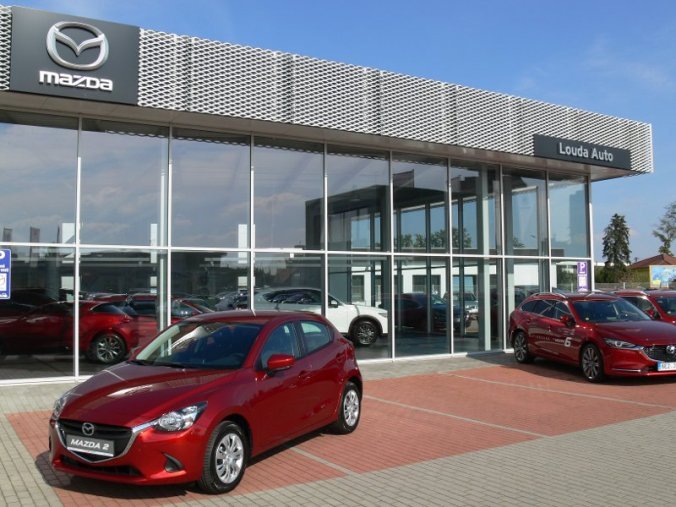 Mazda 2, 1.5 Skyactiv G75, barva červená