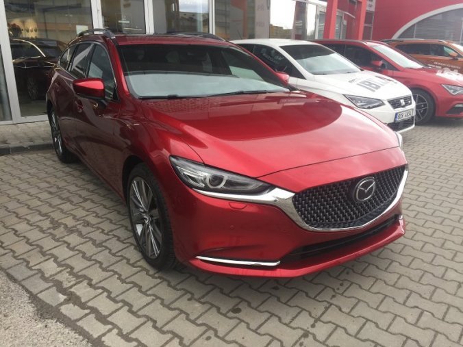 Mazda 6, 2,5G 194k, barva červená