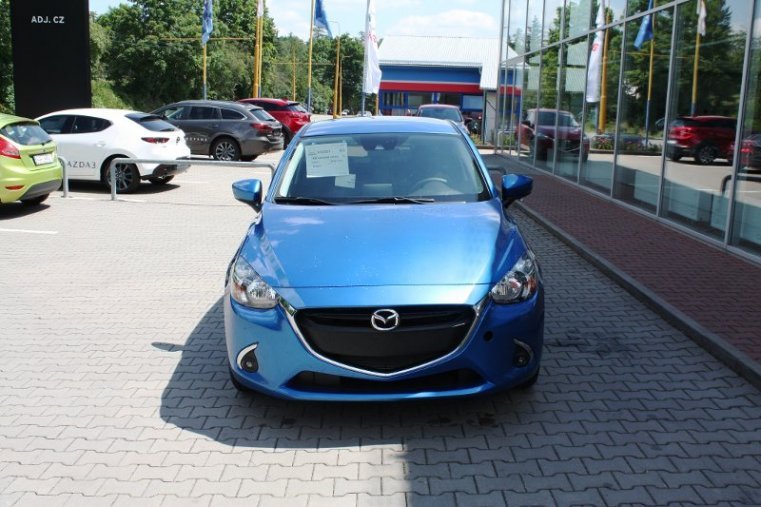 Mazda 2, SKYACTIV-G, barva modrá