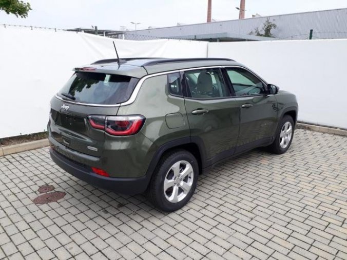 Jeep Compass, 1.4 140PS Longitude 4x2 manuál, barva zelená