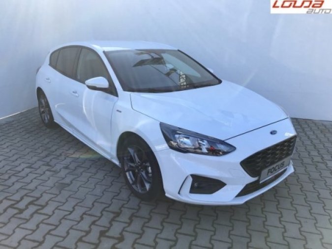 Ford Focus, 1.0 EcoBoost, barva bílá