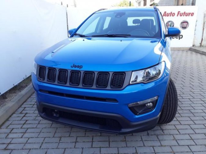 Jeep Compass, 1.4 140PS Black E. 4x2 manuál, barva modrá