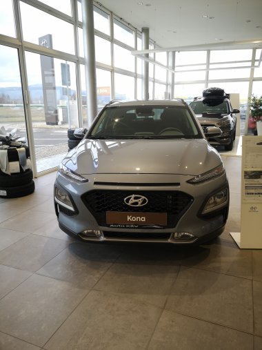 Hyundai Kona, 1,0 T-GDI 88 kW (95 NAT) 6 st. man, barva stříbrná