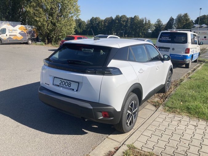 Peugeot 2008, Peugeot 2008 STYLE PureTech 100 S&S MAN6, barva bílá