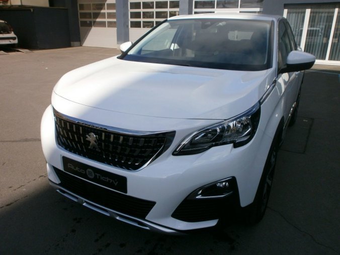 Peugeot 3008, Allure 1,2 PureTech 130 96 kW, barva bílá