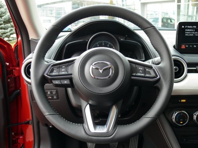 Mazda CX-3, 2.0 Skyactiv G121 + NAVI, barva červená