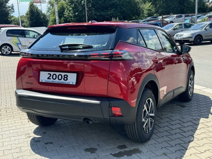 Peugeot 2008, Peugeot 2008 ACTIVE - IHNED K ODBĚRU, barva červená