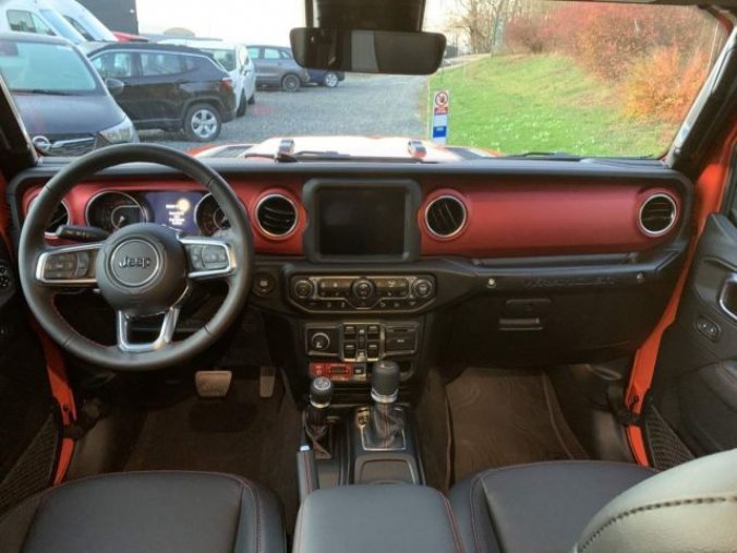 Jeep Wrangler, 2.2 CRD Rubicon 8ATX, barva oranžová