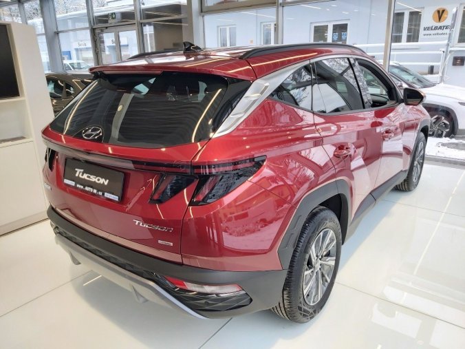 Hyundai Tucson, SUV, Nový Smart 1,6 T-GDi 110 kW, barva červená