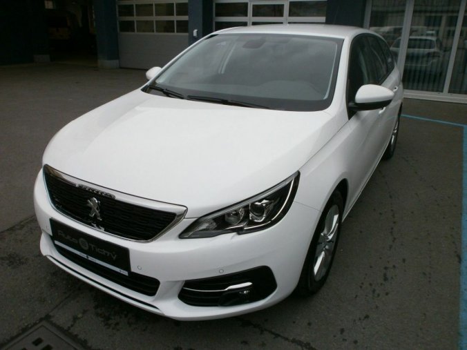 Peugeot 308, SW Active 1,2 PureTech 110 81, barva bílá