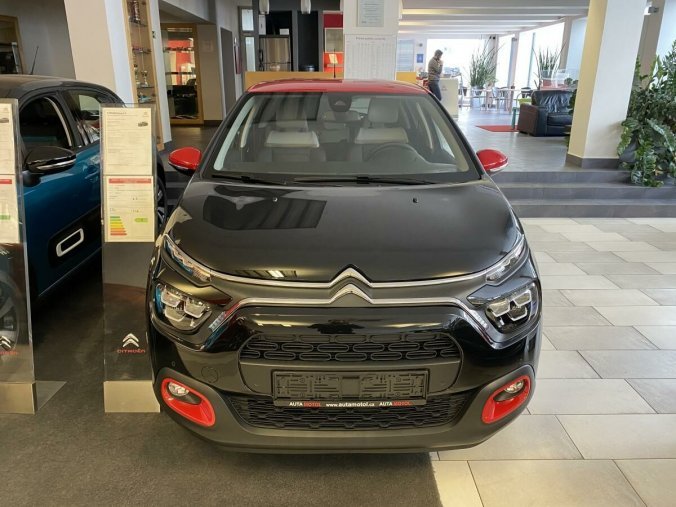 Citroën C3, Citroën C3 1.2 PureTech EAT6 SHINE, barva červená