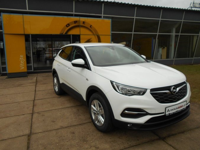 Opel Grandland X, SMILE 1,2 TURBO, barva bílá