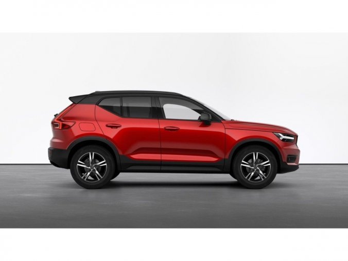 Volvo XC40, SUV, R-Design T2 FWD, barva červená