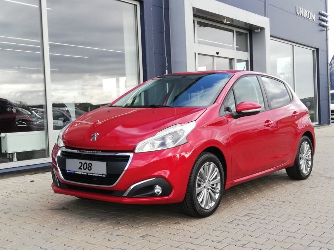 Peugeot 208, ACTIVE 1.2 PureTech 82k MAN5, barva červená