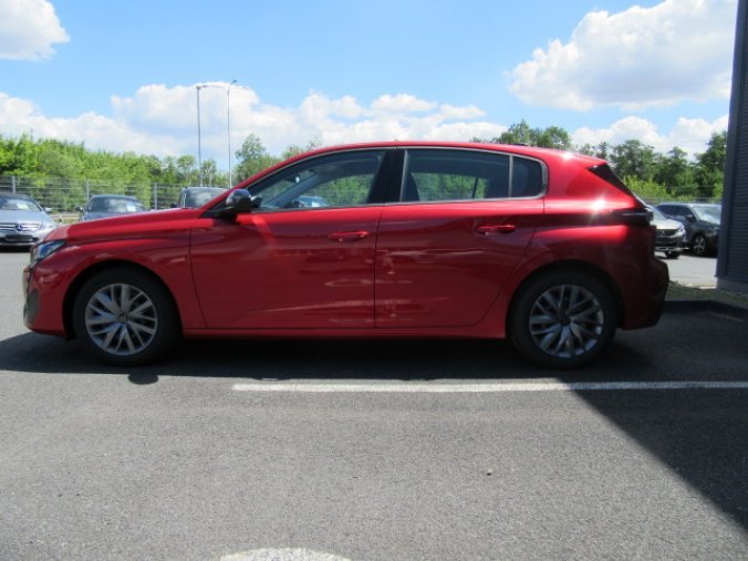 Peugeot 308, ACTIVE PACK 1.2 PureTech 110k, barva červená