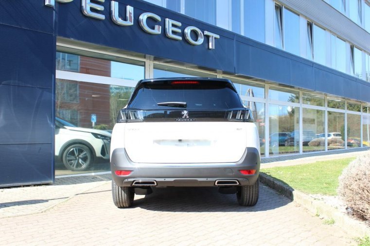 Peugeot 5008, Peugeot 5008 GT BlueHDi 130 S&S EAT8, barva bílá