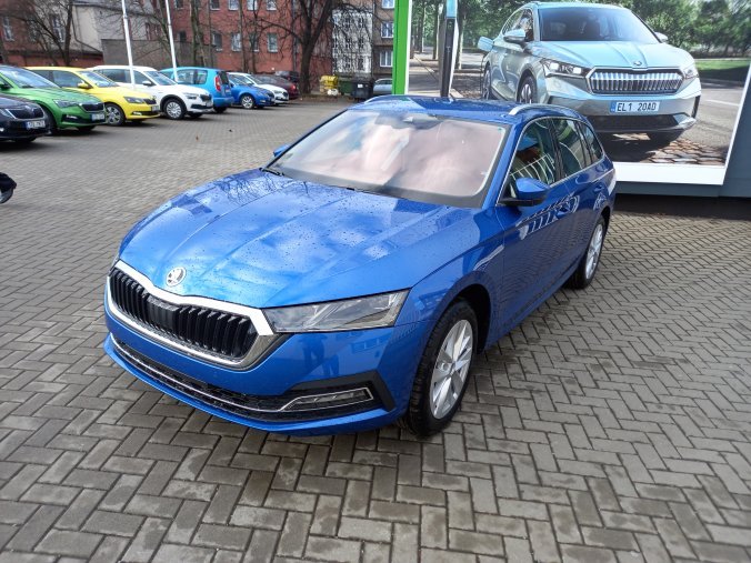 Škoda Octavia, 2,0 TDI 110 kW 7-stup. automat. 4x4, barva modrá