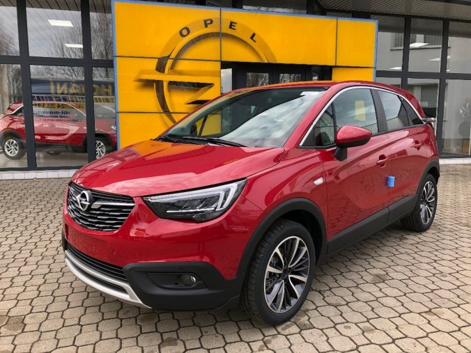 Opel Crossland X, Innovation 1.2 Turbo 96 kW, barva červená