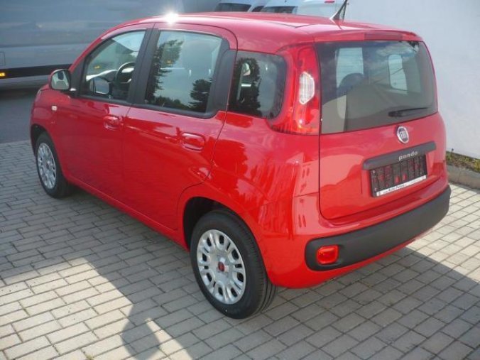 Fiat Panda, 1.0 70k, barva červená