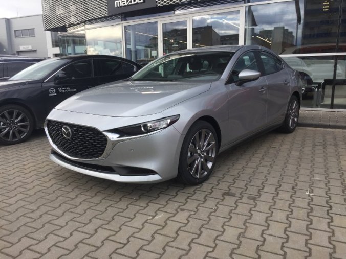 Mazda 3, Skyactiv-G122 SDN, barva stříbrná