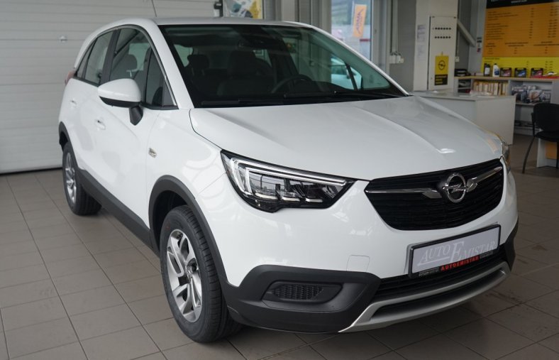 Opel Crossland X, Innovation 1.2T 81kW 6MT, barva bílá