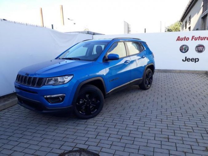 Jeep Compass, 1.4 140PS Black E. 4x2 manuál, barva modrá