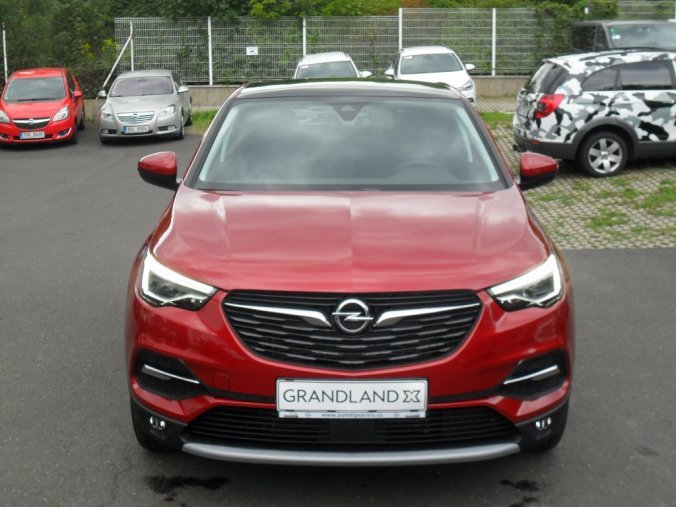 Opel Grandland X, INNOVATION 1.2 TURBO AT6, barva vínová