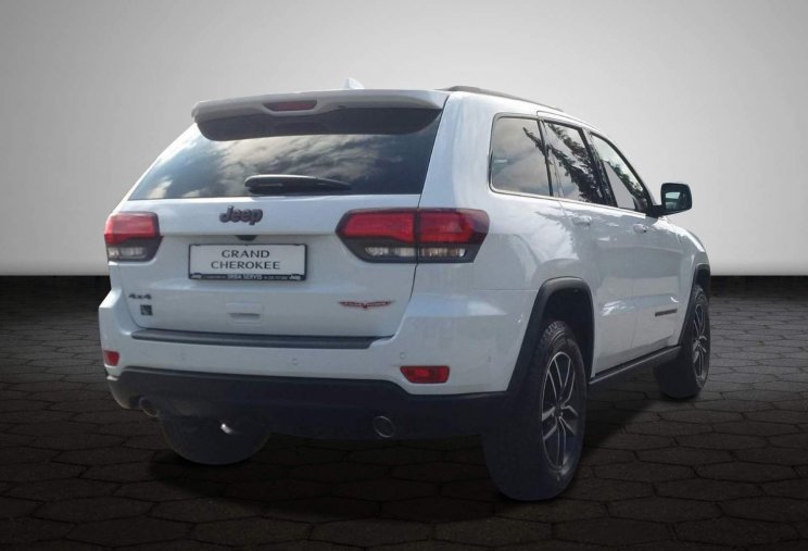 Jeep Grand Cherokee, TRAILHAWK 3,0 V6 CRD 250k, barva bílá