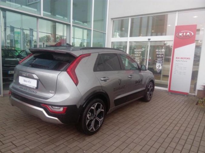 Kia Niro, Premium HEV 6DCT, barva šedá