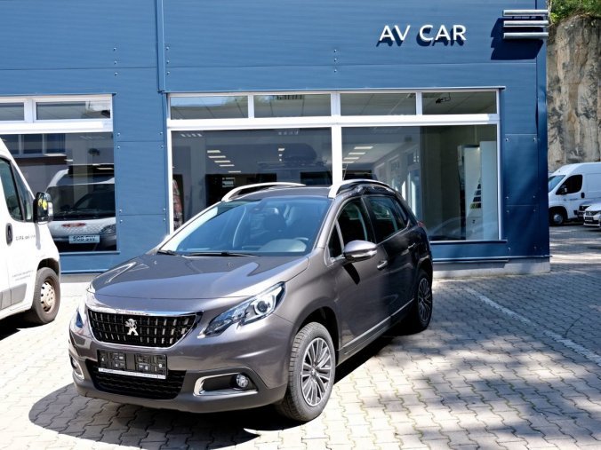 Peugeot 2008, ACTIVE 1.2 PureTech 110 S&amp;, barva šedá