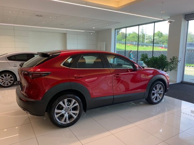 Mazda CX-30, 2.0 G122k, barva červená