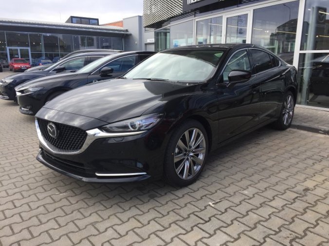 Mazda 6, 2,5G 194k, barva černá