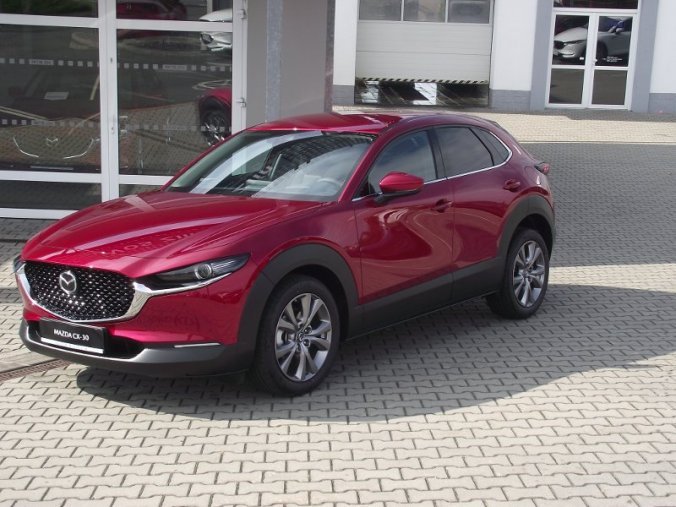 Mazda CX-30, 2,0 122k, barva červená