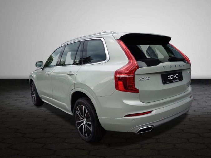 Volvo XC90, B5 2.0L 235 HP MOMENTUM PRO AT8 AWD, barva béžová