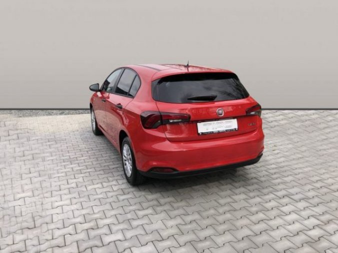 Fiat Tipo, 5DR 1.0 FireFly 100k, barva červená