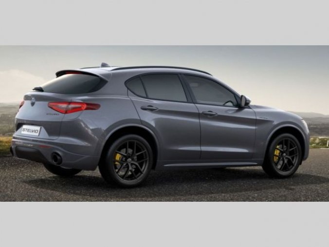 Alfa Romeo Stelvio, 2.0 Turbo 280k Q4 VELOCE, barva šedá