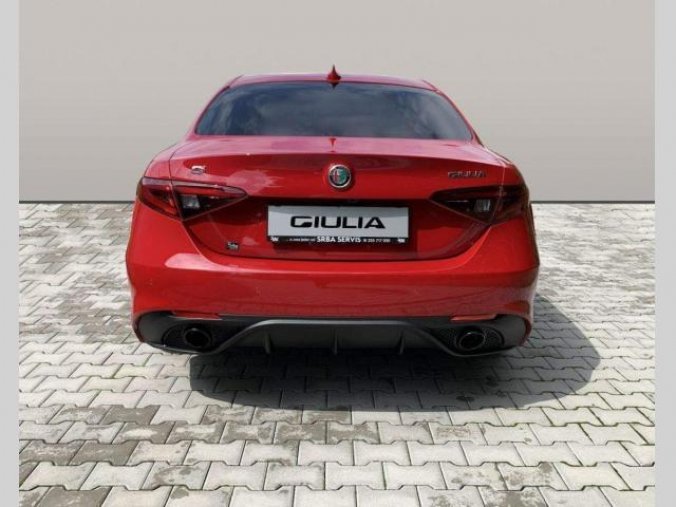 Alfa Romeo Giulia, 2,0 Turbo 280 k ATX AWD VELOCE, barva červená