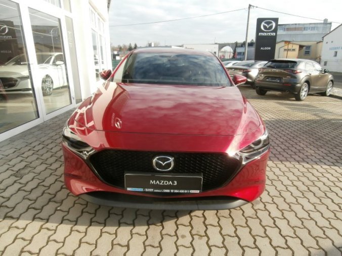 Mazda 3, Skyactiv GT 180, barva červená