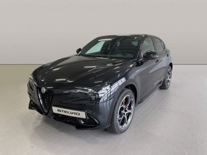 Alfa Romeo Stelvio, 2.0 Turbo 280k Q4 VELOCE, barva černá