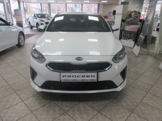 Kia ProCeed, 1.4 T-GDi, barva bílá