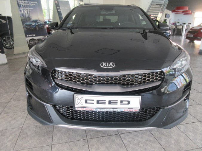 Kia XCeed, XCeed 1,5 T-GDi TOP 7DCT, barva bílá