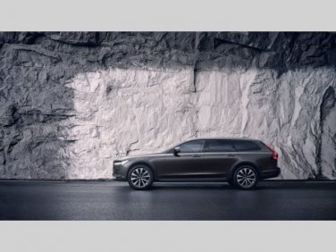 Volvo V90 - B5 2.0L 235+14 HP AT8 AWD PLUS