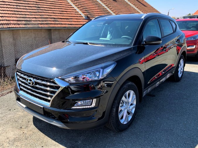 Hyundai Tucson, 1,6 T-GDi 130 kW (95 NAT) 6 st. man, barva černá