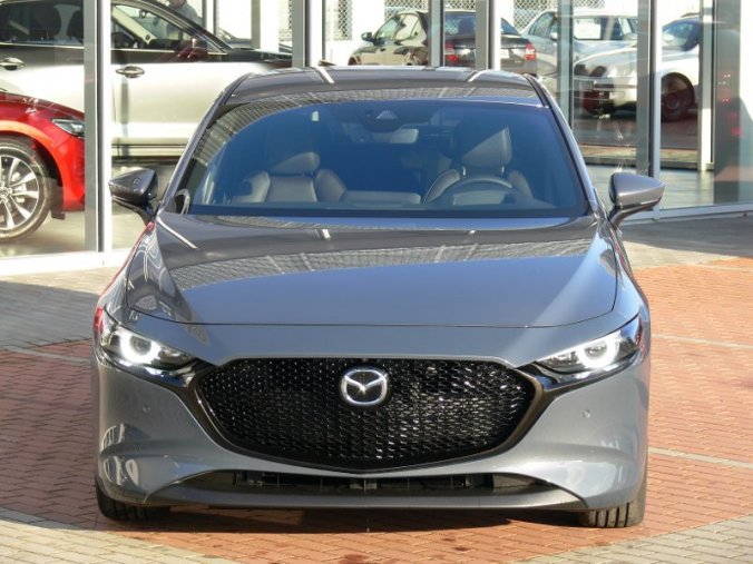 Mazda 3, 2.0 Skyactiv G122 A/T, barva šedá