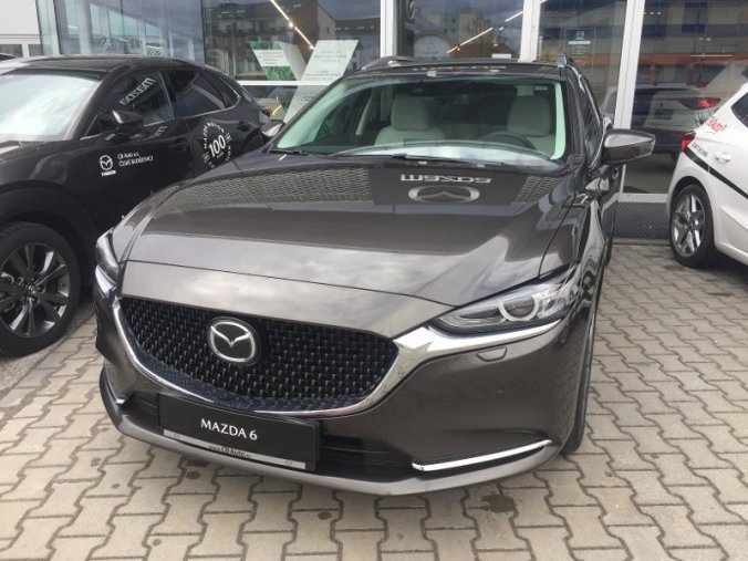 Mazda 6, 2,5G 194k, barva šedá