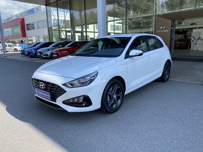 Hyundai i30, 1,5i CVVT 81 kW (95 NAT) 6 st. man, barva bílá