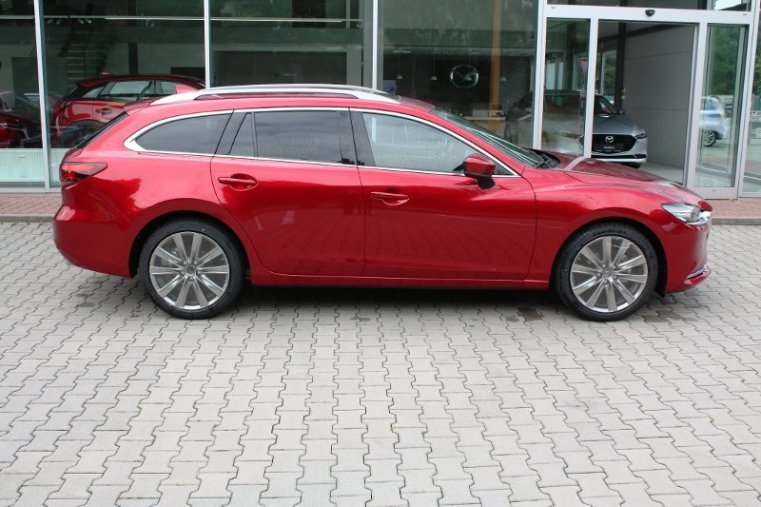 Mazda 6, SKYACTIV-G, barva červená