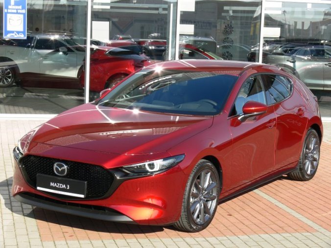 Mazda 3, 2.0 Skyactiv G122 A/T, barva červená