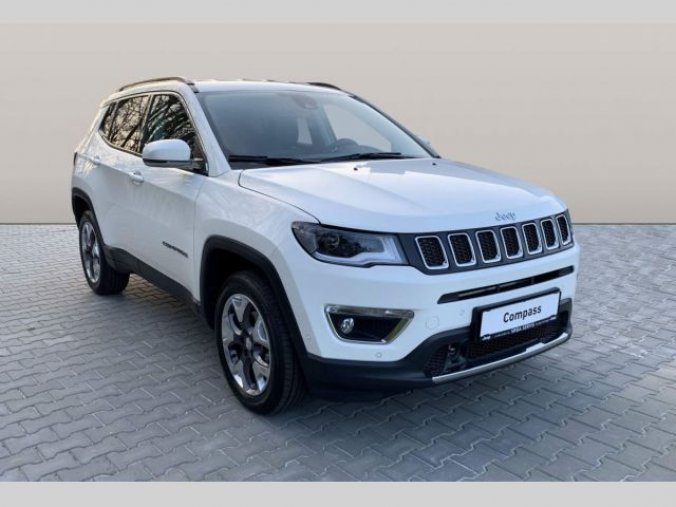 Jeep Compass, Limited 1.4 MultiAir 170k AWD, barva bílá