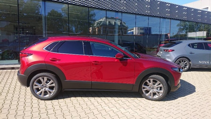 Mazda CX-30, 2.0 A/T, barva červená